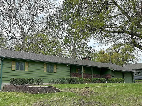 1643 SW Withdean Rd, Topeka, KS 66611