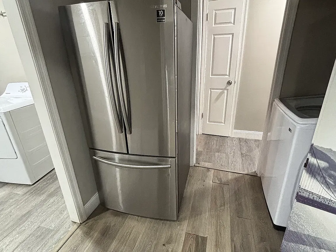 19 David Ct — Photo 2