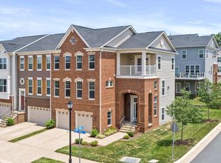 22276 Foggy Ridge Ter, Ashburn, VA 20148