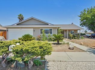 1590 Sunset Dr, Hollister, CA
