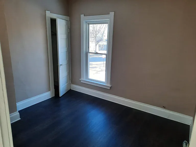 311 1/2 Parker Ave — Photo 6