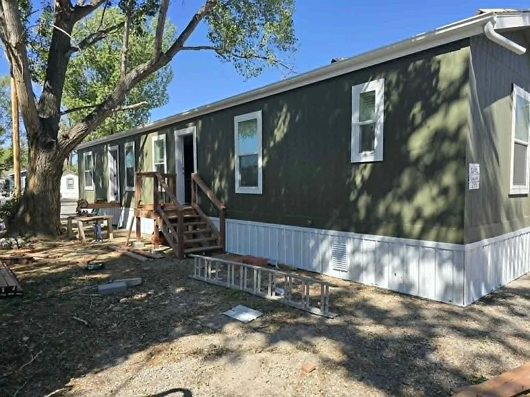 249 F Rd — Photo 2
