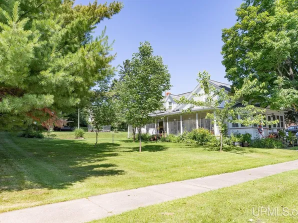 345 Republic Ave, Republic, MI 49879