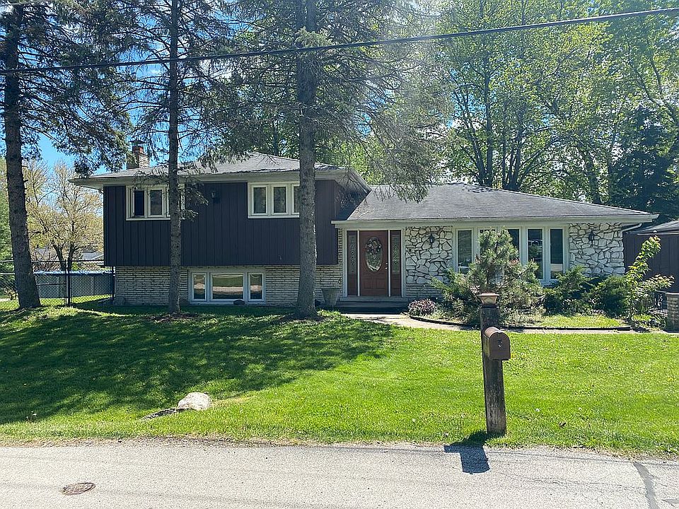 1st image of 10040 S 82nd Ct