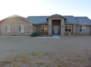 16044 Mustang Ave, Apple Valley, CA 92307