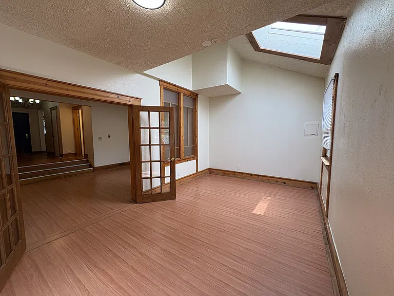 537 N Adams Ave — Photo 9