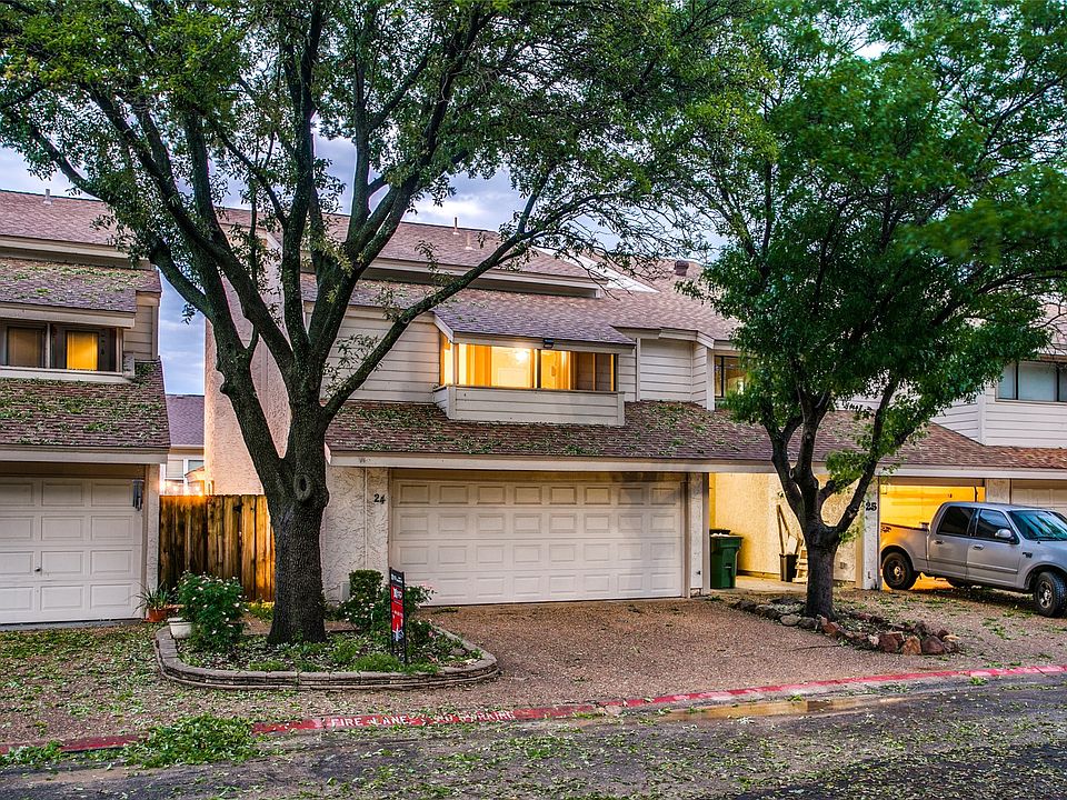 1st image of 24 Oakbrook Dr