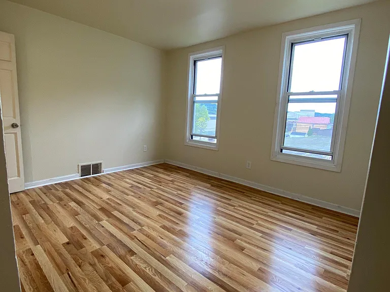 620 W 7th Ave #9 — Photo 7