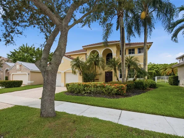 861 Crestview Cir, Weston, FL 33327