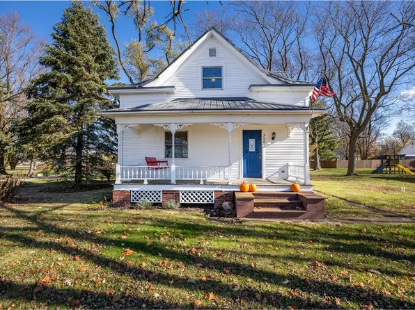 308 N Hugo Rd, Hindsboro, IL 61930