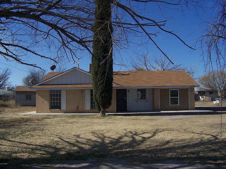 2nd image of 18733 Castillo Rd