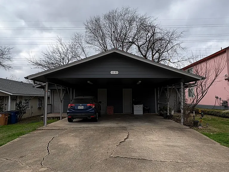 6809 Blue Dawn Trl #B — Photo 1