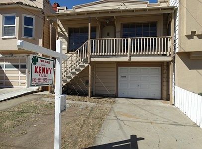 1st image of 304 Oriente St