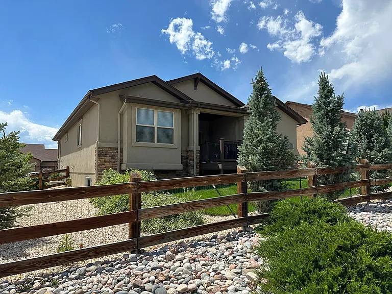 15883 Kansas Pacific Ct — Photo 2