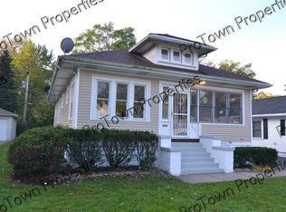 812 Morgan St, Joliet, IL 60436