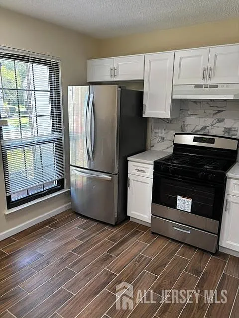 2 bed, 2.5 bath, $2,950 — Photo 3