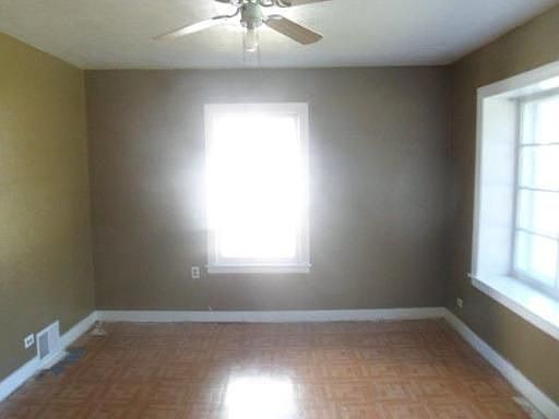 2nd image of 2315 Waverly Pl