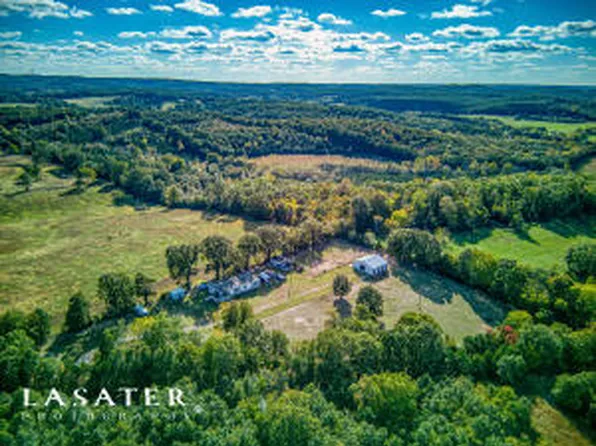 8400 E Old Ritchie Rd, Lead Hill, AR 72644