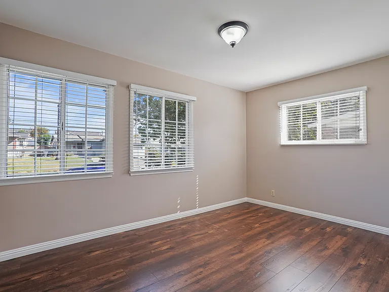5000 Merrill St — Photo 20