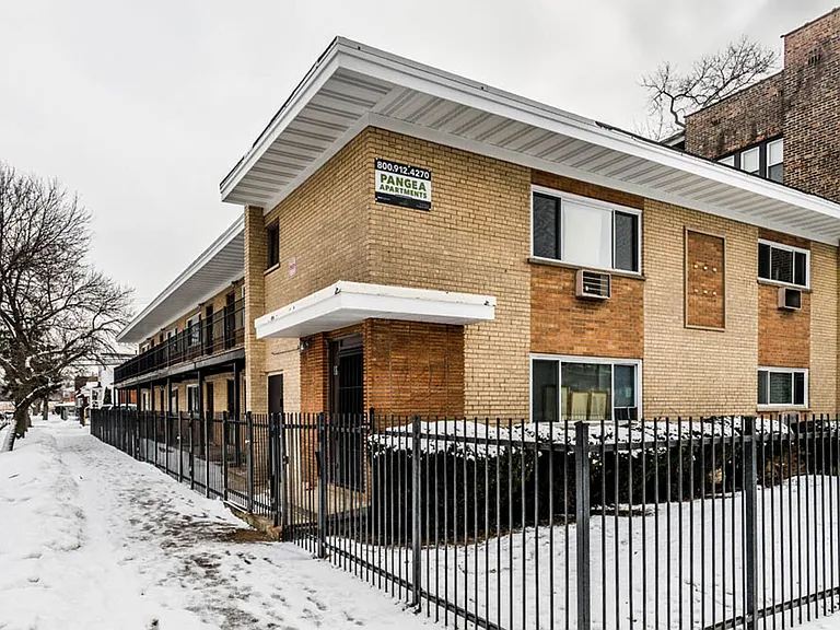 8901 S Cottage Grove Ave — Photo 6