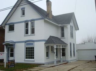 321-25 Locust St, Elgin, IL 60123