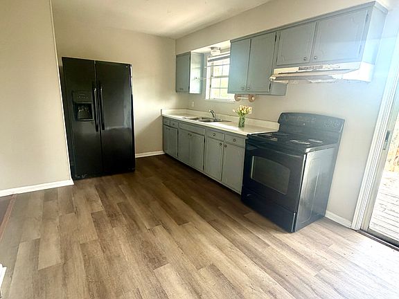 2nd image of 1259 Trent Blvd