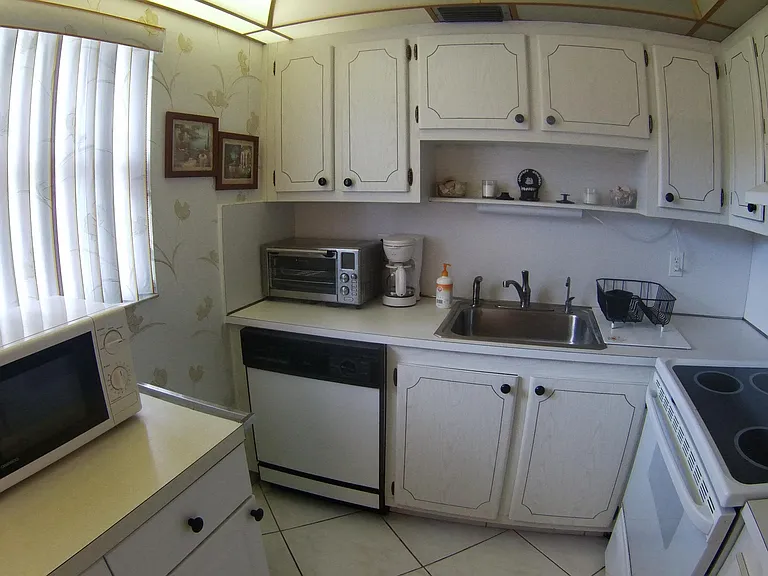 209 Waterford Cir #I — Photo 13