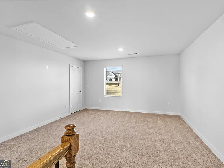 583 Overlook Rd — Photo 14