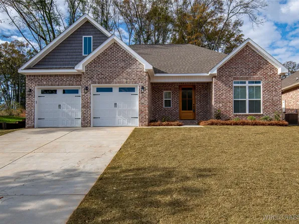 104 Georgetown Ave, Enterprise, AL 36330