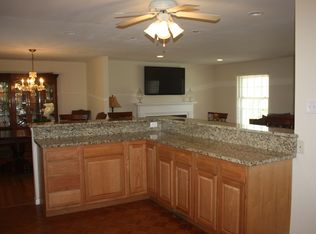 12001 Berkley Manor Dr, Saint Louis, MO 63131