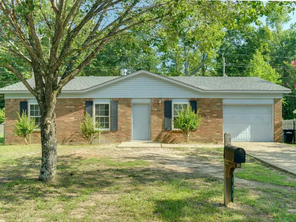 177 Randall Dr, Jacksonville, AR 72076