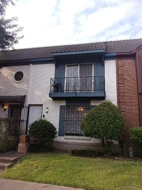 1st image of 7657 Bellerive Dr #4