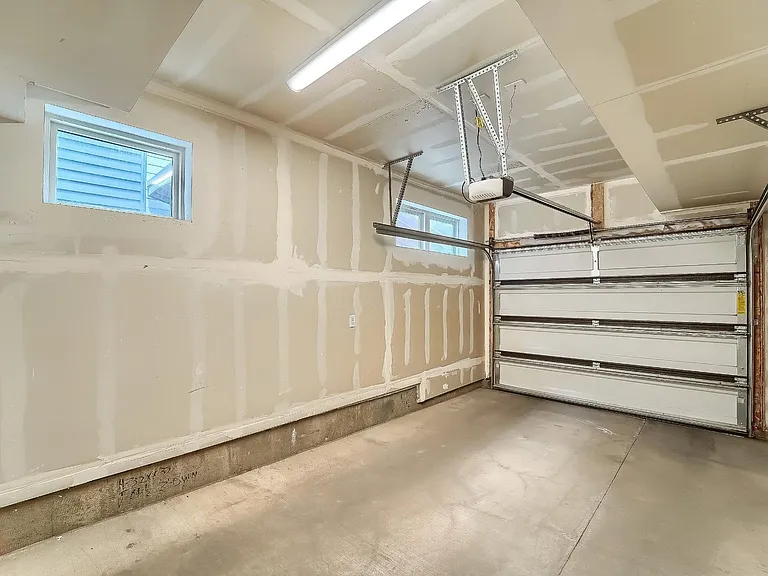 2376 Stout St — Photo 41