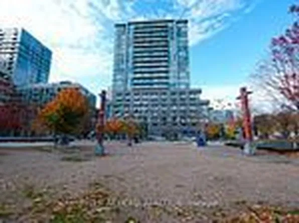 68 Abell St Unit 1001, Toronto, ON M6J 0B1