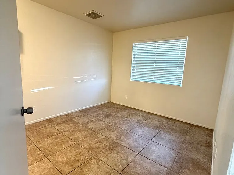 73445 Sunnyvale Dr — Photo 11