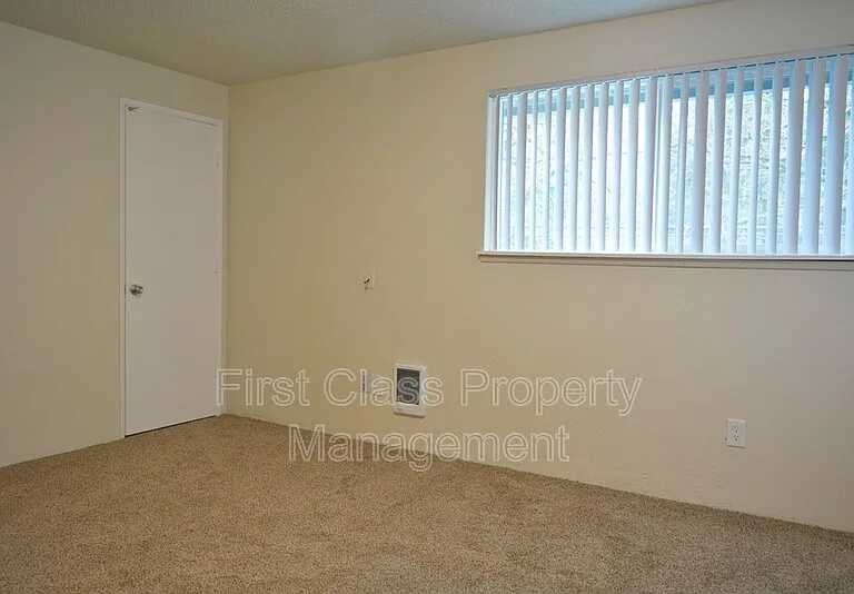 1673 Dollar St — Photo 12