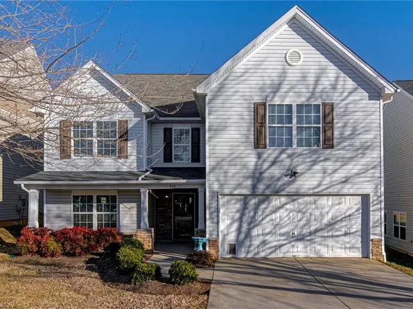 918 Wolf Pack Way, Greensboro, NC 27406