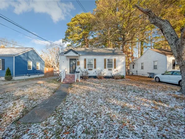 153 Chichester Ave, Hampton, VA 23669
