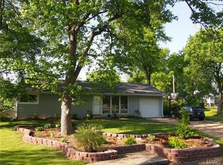808 Barby Ln, Saint Louis, MO