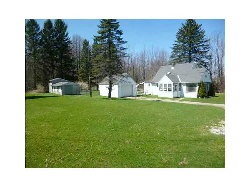8152 Wattsburg Rd photo 1