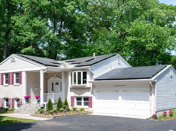 7824 Carrleigh Pkwy, Springfield, VA 22152