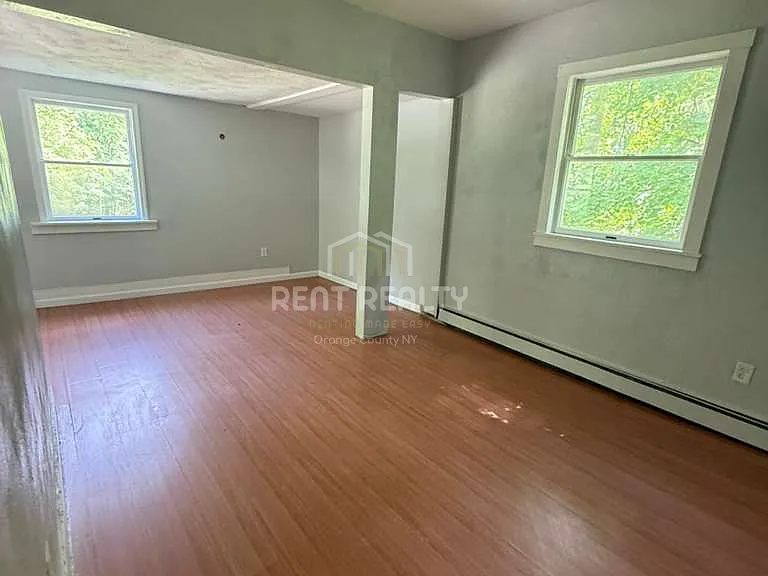12 Falkirk Ave — Photo 7