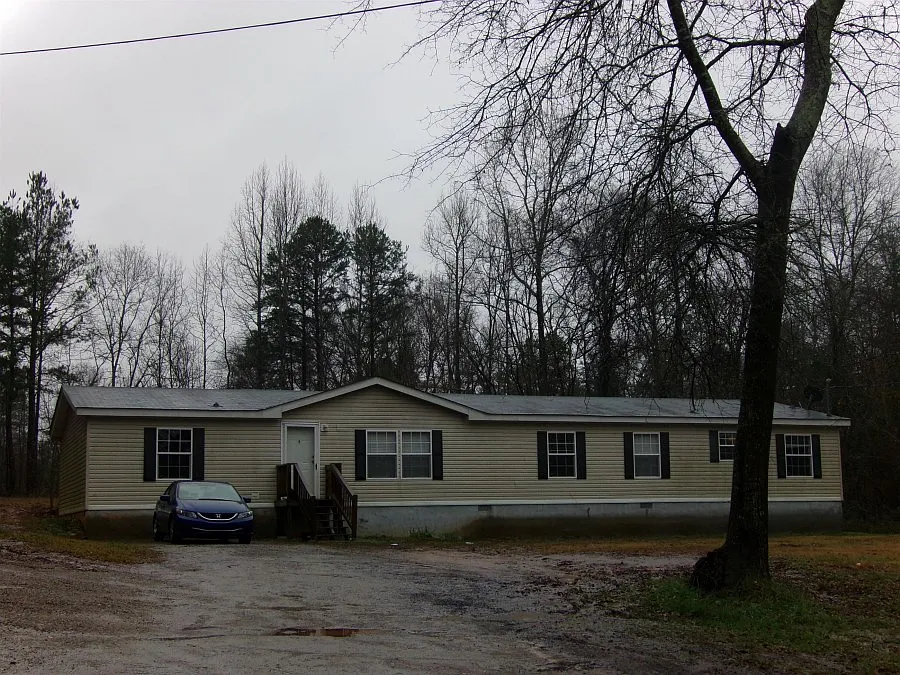 957 Church St photo 1