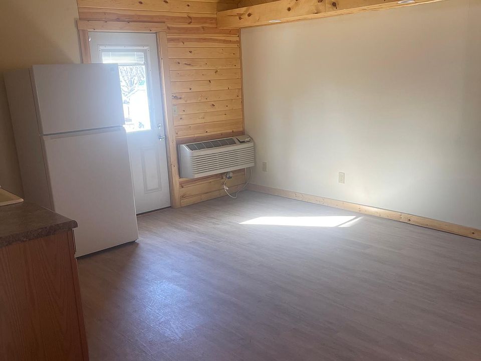 506 S 3rd St Fairfield IA Zillow