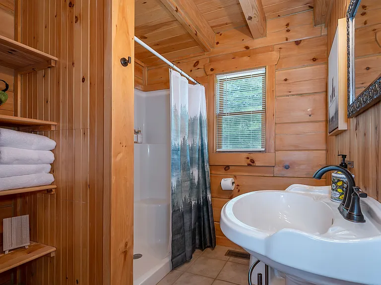 527 Laughter Rd — Photo 25