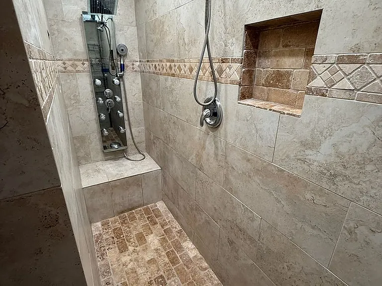 4310 Stallion Brook Ln — Photo 11