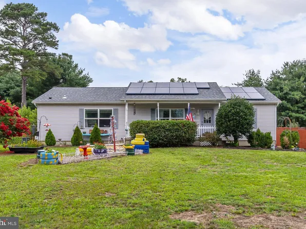 4 Columbine Dr, Pittsgrove, NJ 08318