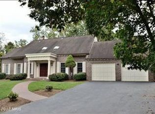 5 Greentree Ct, Bethesda, MD 20817