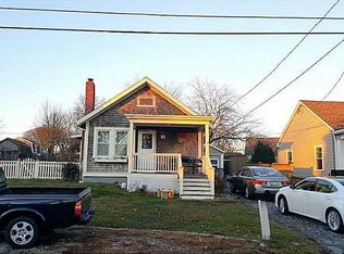 10 Dewey Ave, Tiverton, RI 02878