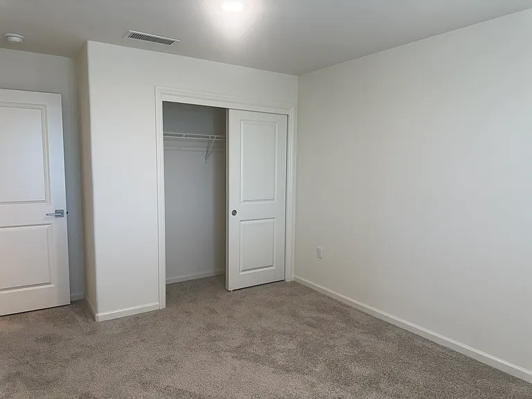 2040 N Brindac Ln — Photo 17